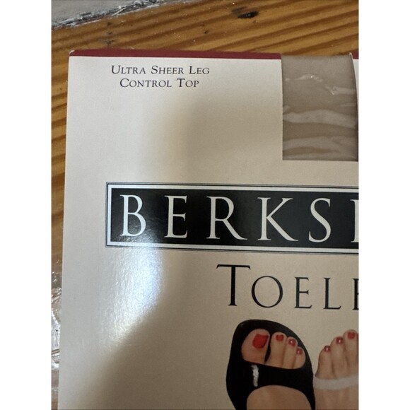 Berkshire Hose Without Toes Plus Sz 4 Nude Sheer Control Top Toeless Pantyhose - Picture 2 of 4